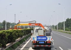 綠籬修剪機作業前至關重要的幾點